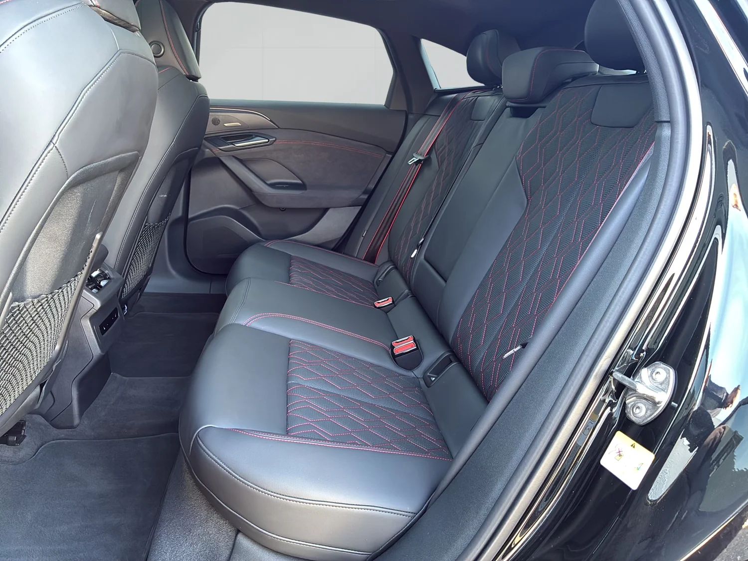 Bild eines Audi A6 Sportback e-tron quattro