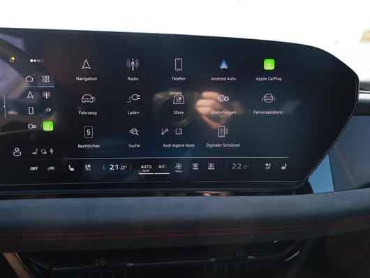 Bild eines Audi A6 Sportback e-tron quattro
