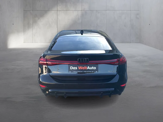 Bild eines Audi A6 Sportback e-tron quattro