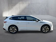 Škoda Enyaq Sportline 85 in Moon-Weiß Metallic