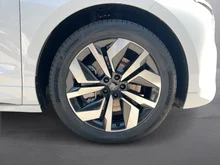 Škoda Enyaq Sportline 85 in Moon-Weiß Metallic