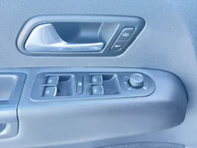 VW Amarok Highline V6 TDI 4x4 permanent in deepblack perleffekt