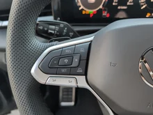 VW T-Roc R-Line eTSI DSG in Wolf Grey