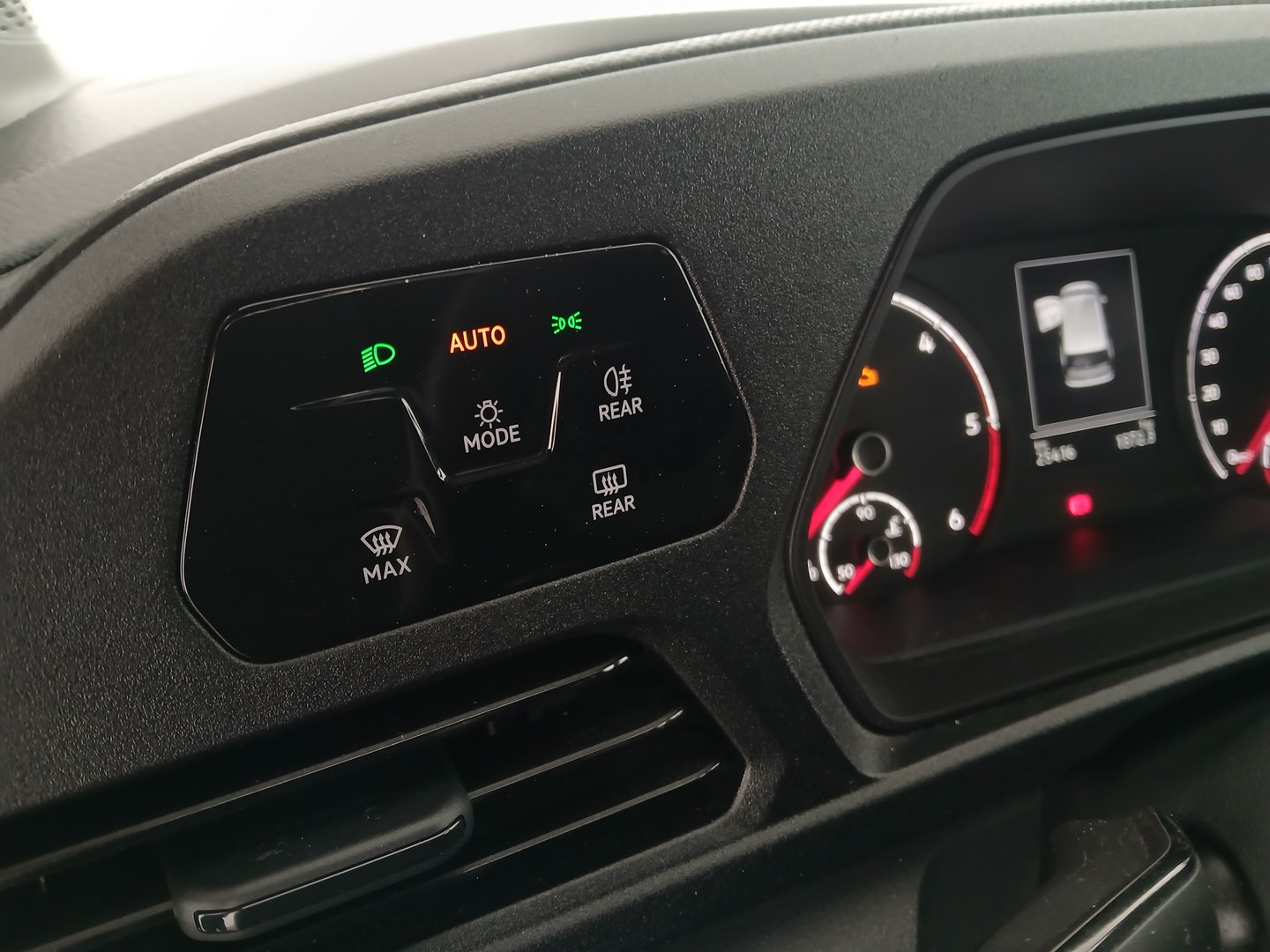 VW Caddy Cargo TDI | Bild 12 von 25