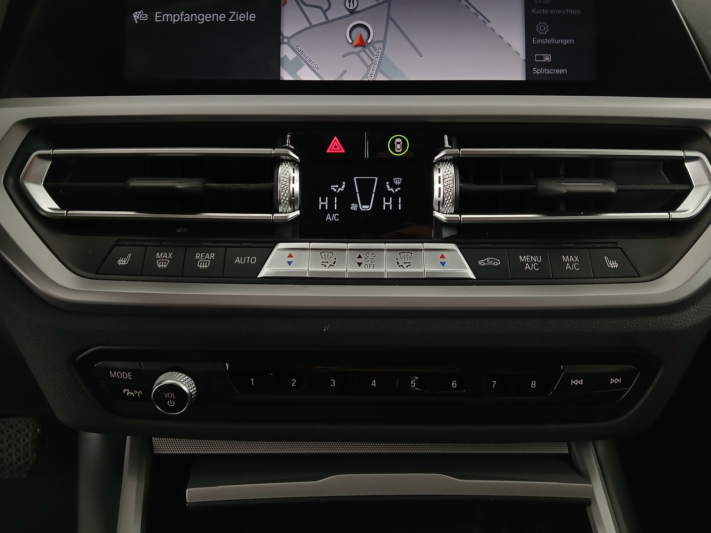 BMW 318d 48 V Touring Aut. | Bild 25 von 32