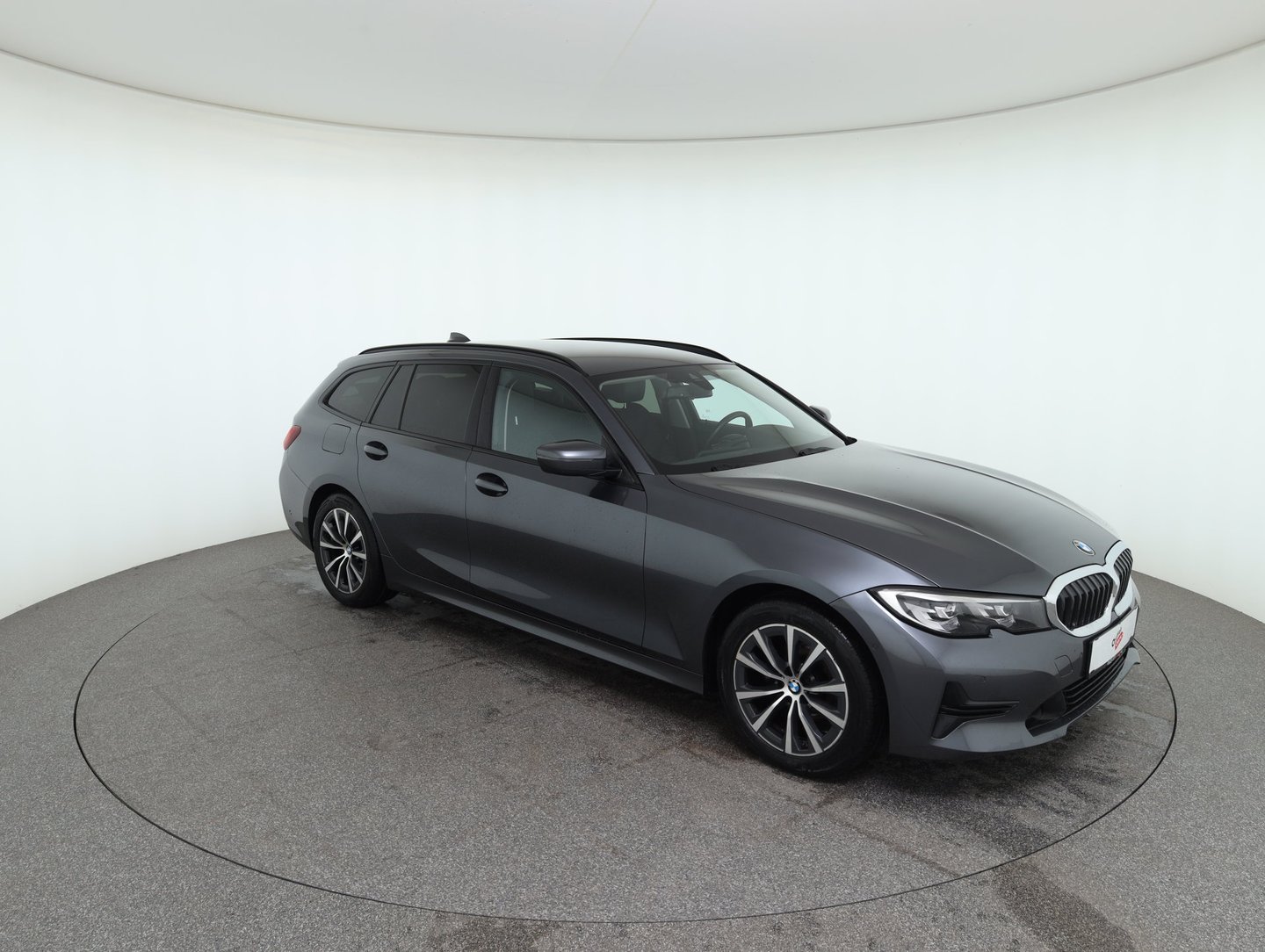 BMW 318d 48 V Touring Aut. | Bild 7 von 32