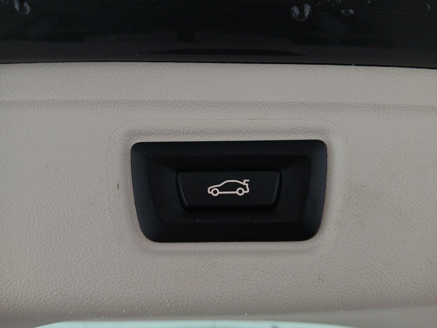 BMW 318d 48 V Touring Aut. | Bild 29 von 32