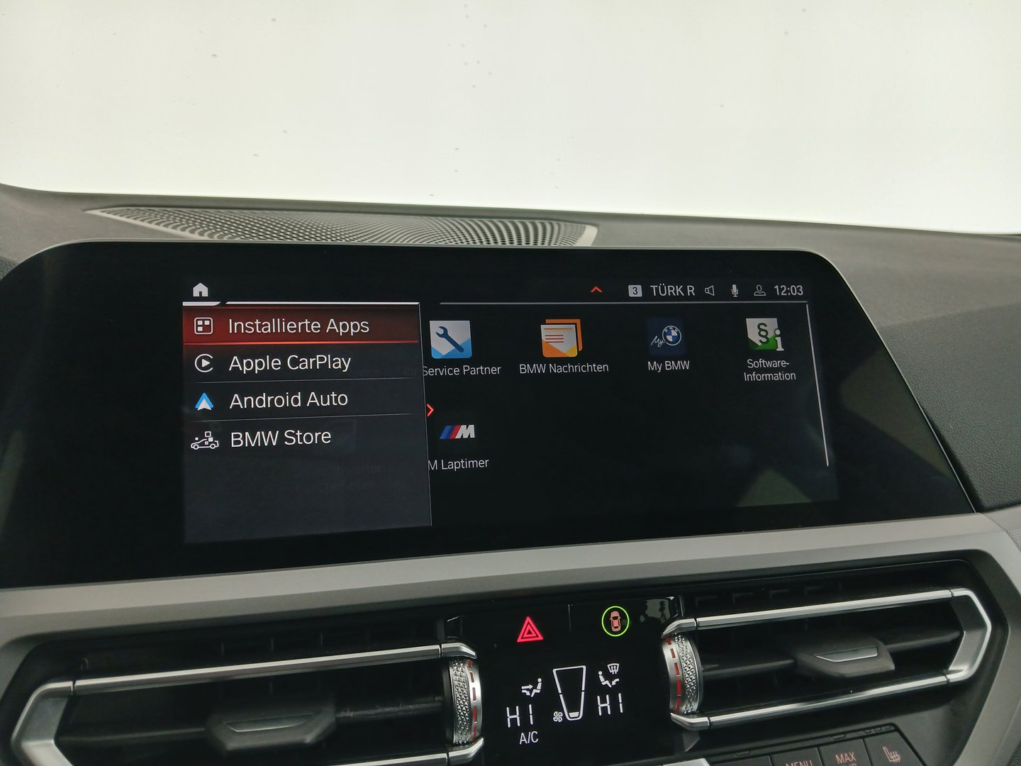 BMW 318d 48 V Touring Aut. | Bild 19 von 32