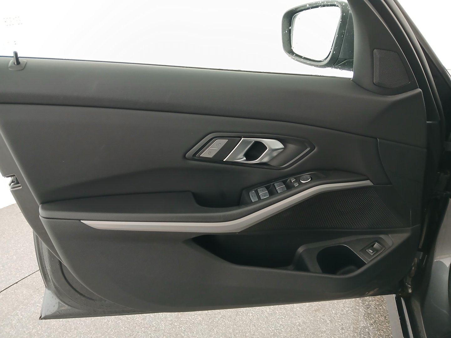 BMW 318d 48 V Touring Aut. | Bild 10 von 32