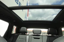 Audi Q6 e-tron quattro in Mythosschwarz Metallic