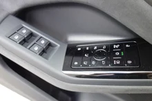 Audi Q6 e-tron quattro in Mythosschwarz Metallic