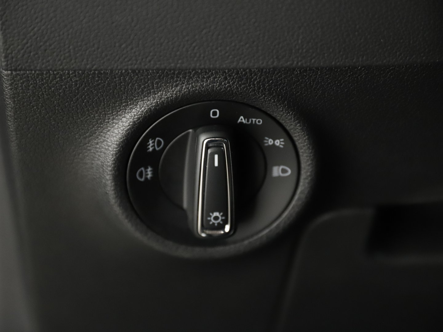 Škoda KAROQ Style 125 TDI DSG | Bild 6 von 25