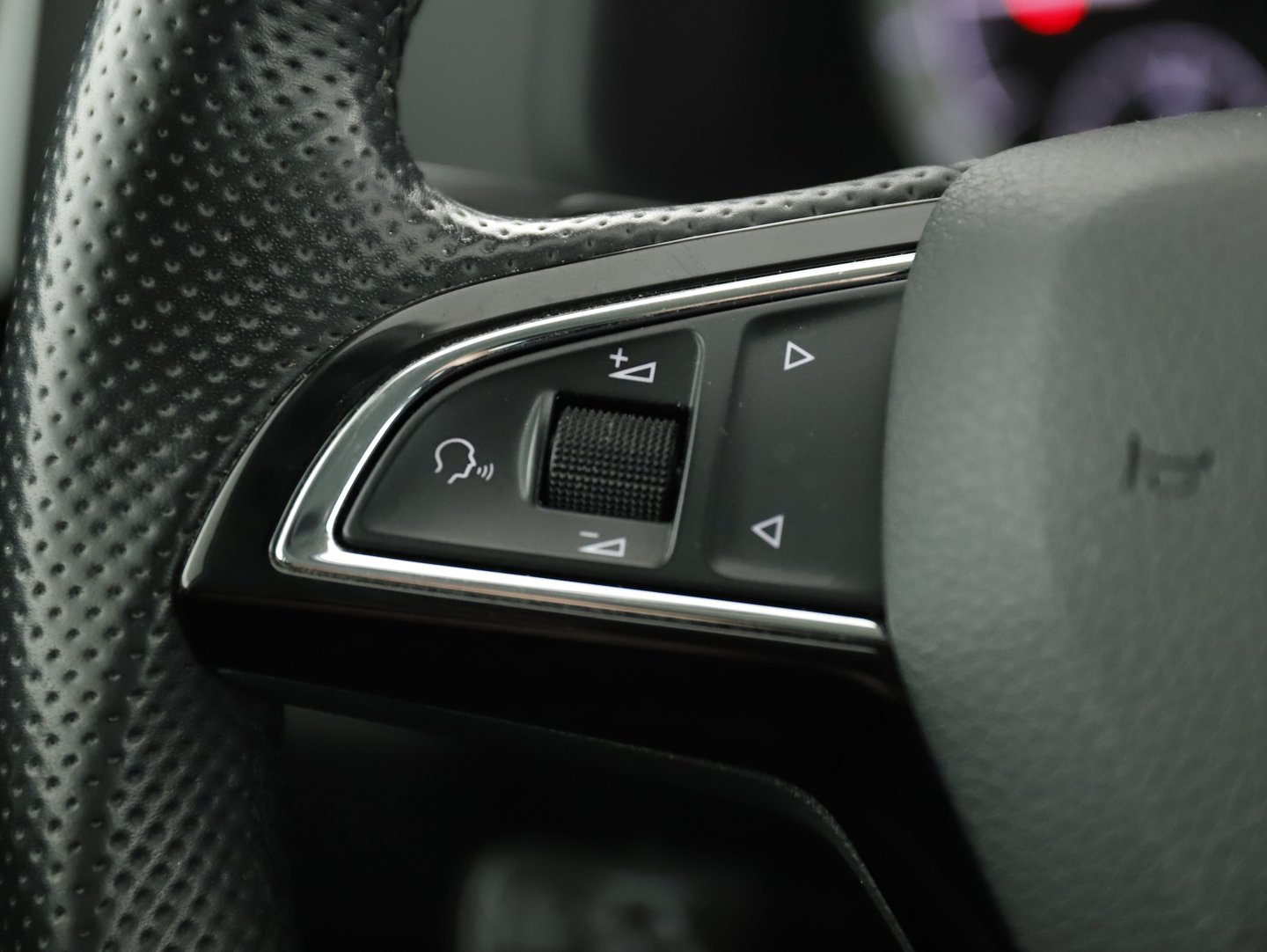 Škoda KAROQ Style 125 TDI DSG | Bild 13 von 25