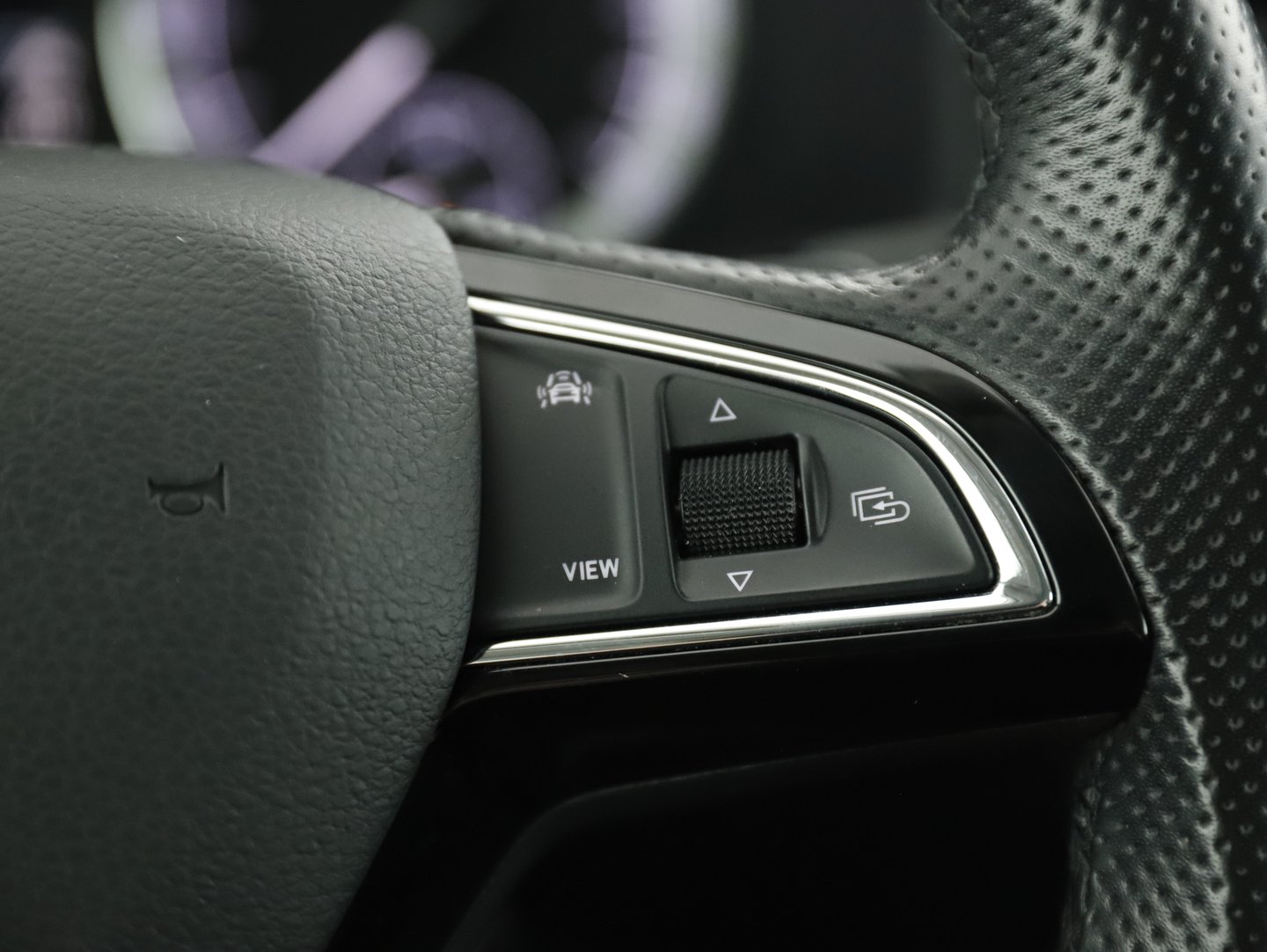 Škoda KAROQ Style 125 TDI DSG | Bild 14 von 25