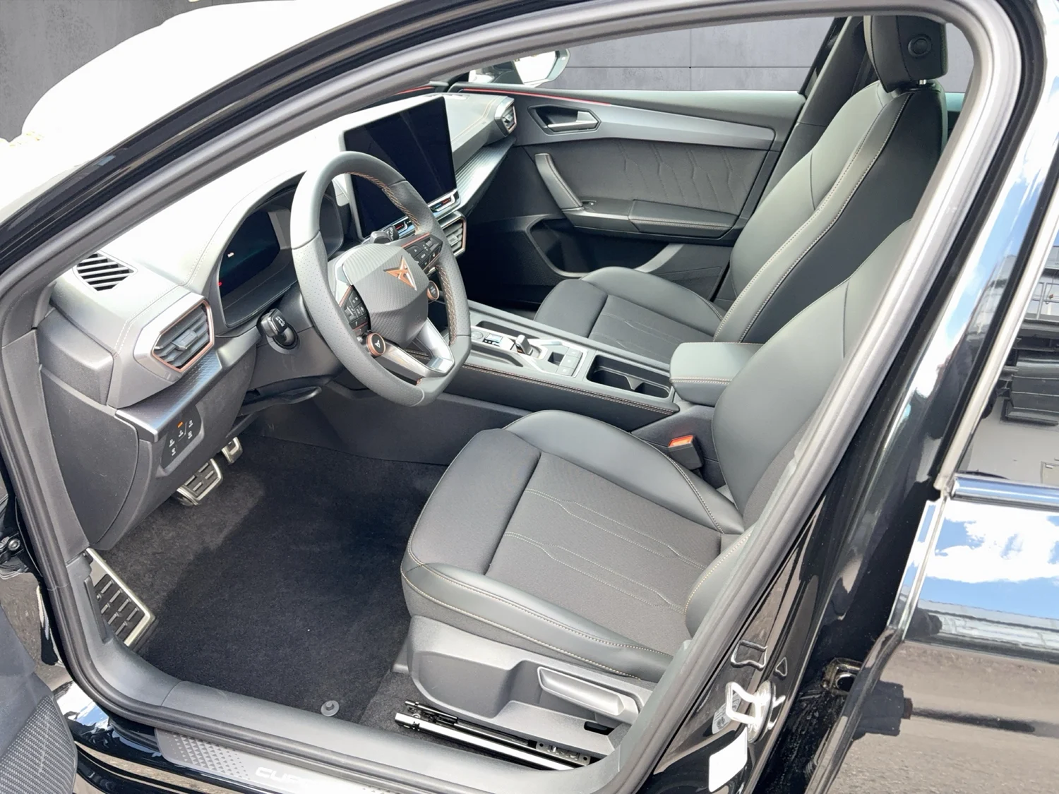 Bild eines CUPRA Leon 1.5 eTSI DSG ACT