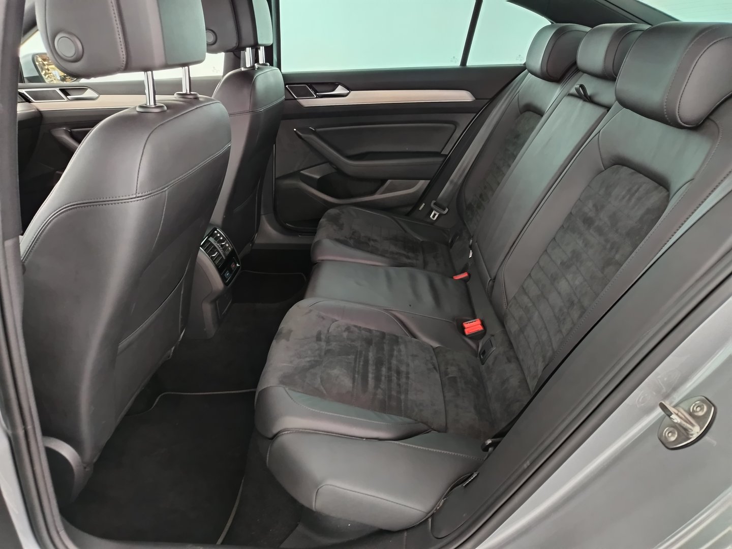 VW Passat Comfortline TDI | Bild 13 von 37
