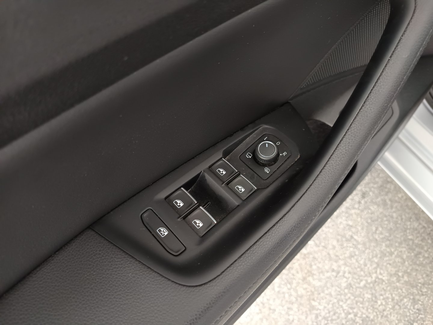 VW Passat Comfortline TDI | Bild 11 von 37