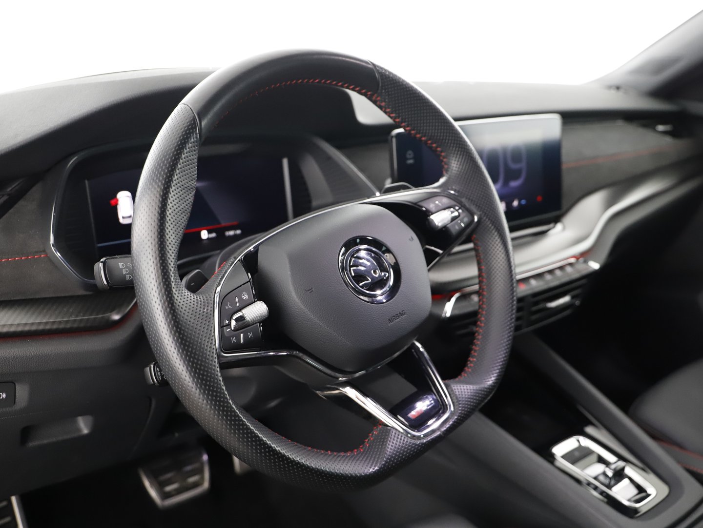 Škoda OCTAVIA Combi RS iV 245 DSG | Bild 16 von 30
