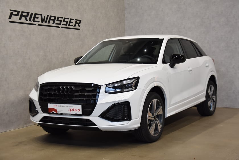 Audi Q2 30 TFSI admired