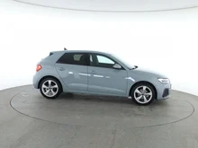 Thumbnail-Foto von Fahrzeug