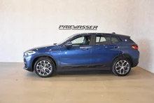 BMW X2 sDrive 18 i Advantage in Blau metallic