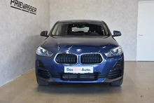 BMW X2 sDrive 18 i Advantage in Blau metallic