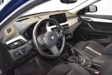 BMW X2 sDrive 18 i Advantage in Blau metallic