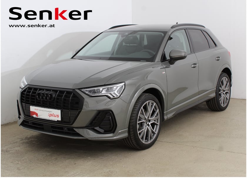 Audi Q3 35 TFSI admired