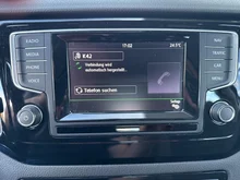 VW Golf Sportsvan Highline BMT TDI in deepblack perleffekt