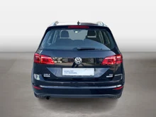 VW Golf Sportsvan Highline BMT TDI in deepblack perleffekt