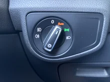 VW Golf Sportsvan Highline BMT TDI in deepblack perleffekt