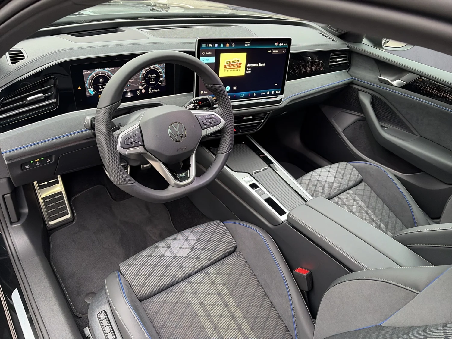 Bild eines VW Passat Variant Sport eTSI DSG