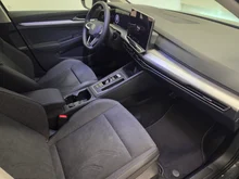 VW Golf Variant Business mHeV DSG in Delfingrau Metallic