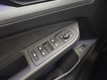 VW Golf Variant Business mHeV DSG in Delfingrau Metallic