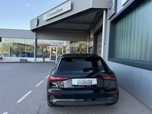 Audi A3 Sportback 35 TDI S line exterieur in 0E Mythosschwarz Metallic