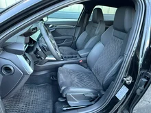 Audi A3 Sportback 35 TDI S line exterieur in 0E Mythosschwarz Metallic