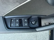 Audi A3 Sportback 35 TDI S line exterieur in 0E Mythosschwarz Metallic