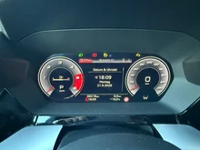 Audi A3 Sportback 35 TDI S line exterieur in 0E Mythosschwarz Metallic