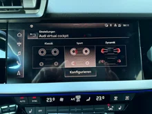 Audi A3 Sportback 35 TDI S line exterieur in 0E Mythosschwarz Metallic