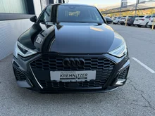 Audi A3 Sportback 35 TDI S line exterieur in 0E Mythosschwarz Metallic