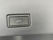 VW T-Roc Design TSI in Pure White