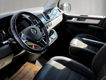VW Multivan Edition TDI 4MOTION in indiumgrau metallic / Dach schwarz