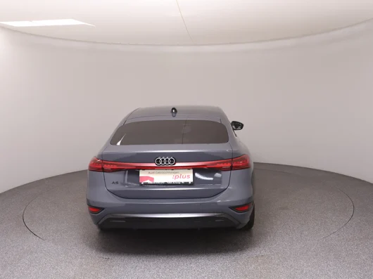 Bild eines Audi A6 Sportback e-tron