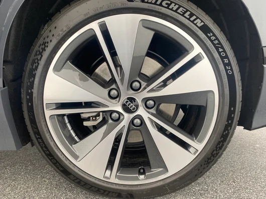 Bild eines Audi A6 Sportback e-tron