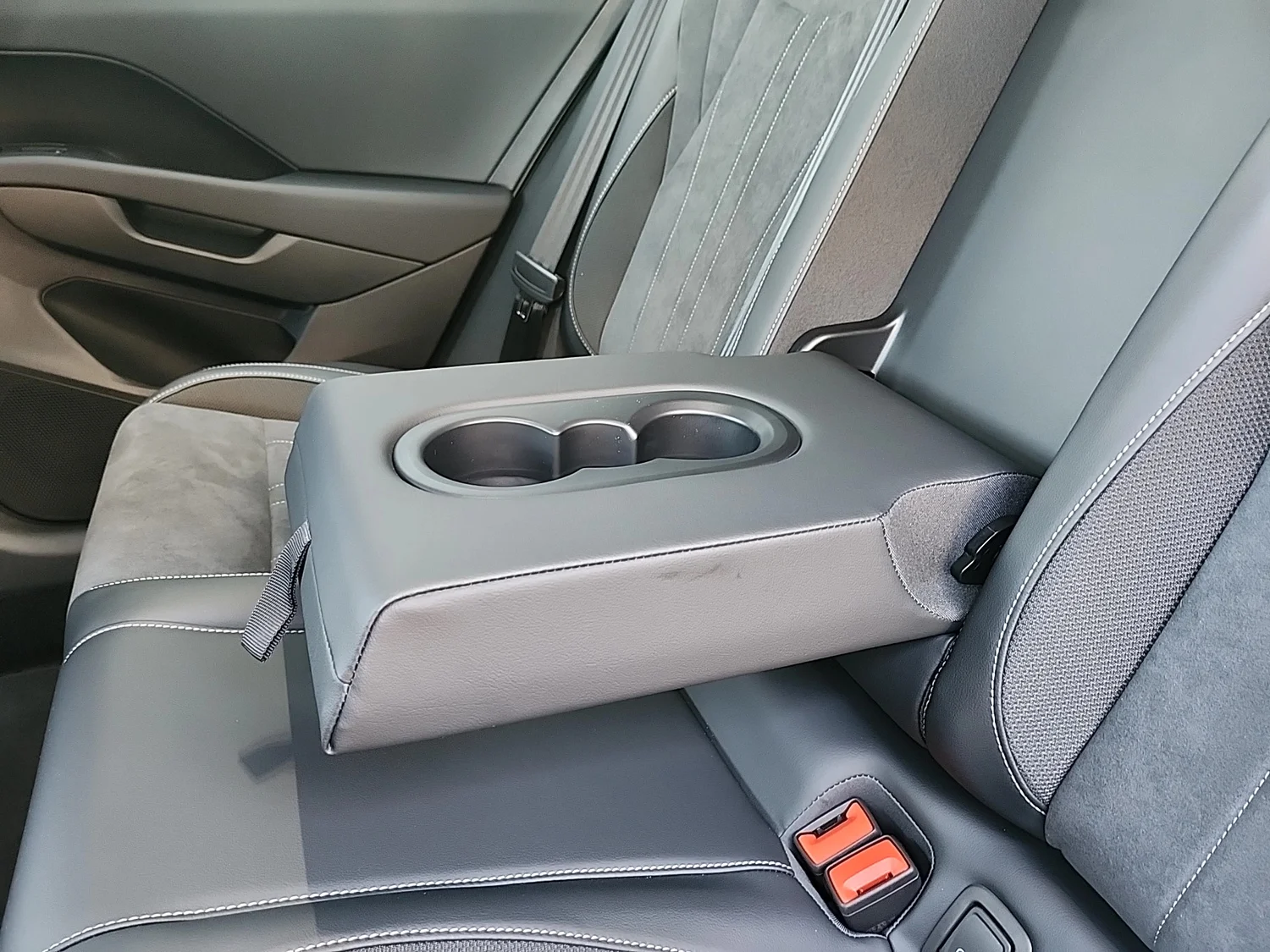 Bild eines T-Roc Style eTSI DSG
