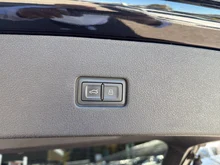 Audi Q8 50 TDI quattro in Mythosschwarz Metallic