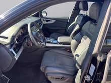 Audi Q8 50 TDI quattro in Mythosschwarz Metallic