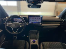 VW T-Roc R-Line eTSI DSG in Pure White