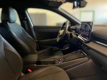 VW T-Roc R-Line eTSI DSG in Pure White
