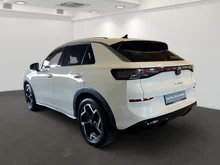 VW T-Roc R-Line eTSI DSG in Pure White